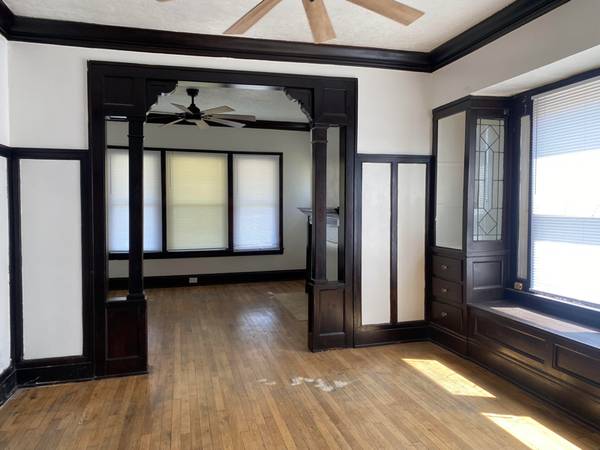 $1000.00 / 2br - Charming 2 bedroom unit63860364009601122