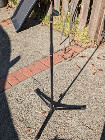 SHURE ADJUSTABLE MICROPHONE STAND ... 2 AVAILABLE 1