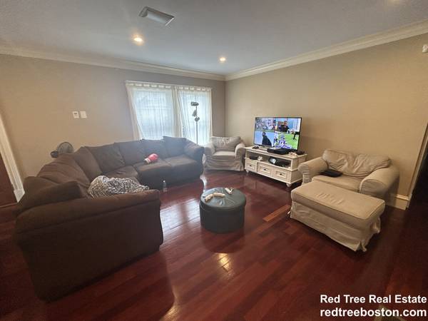 $8,000 / 5br - Expansive 3000 sq ft 5 bed in Newton w/ laundry in unit, parking!!63802096912387121