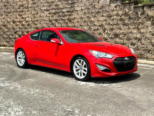 2016 Hyundai Genesis Coupe 3.8 6-MT - $14,900 (Hendersonville)63621438801537124