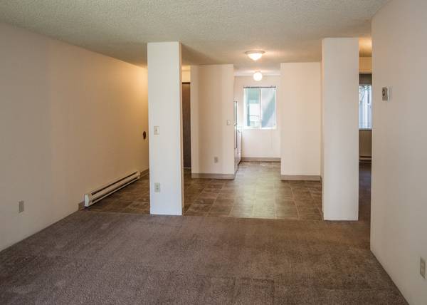 $1,335 / 2br - 776ft2 - Live Like you Want! That's Our Anthem! $500 Off First Month!63831465759745123