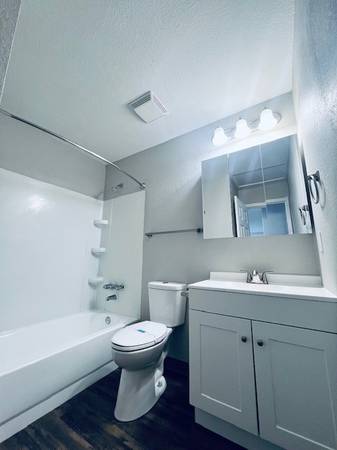 $1,380 / 2br - 675ft2 - Renovated Two Bedroom 1 Bath! Apply Today!!!! (Richland WA)64009168690177123