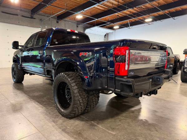 2024 Ford F-450 Super Duty - Photo 2