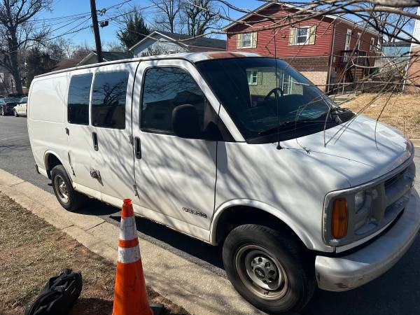 2000 Chevy cargo Van 2500 - $3,500 (Hyattsville)63616621159297122