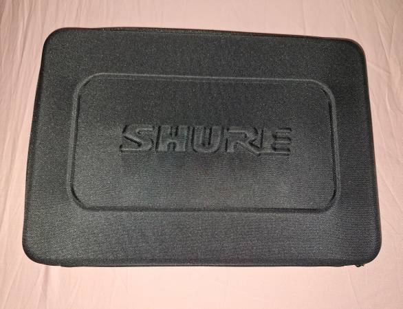 Shure BLX Carrying Case for BLX Wireless Systems 1