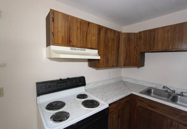 🔥 Spacious Midtown 2BR Apartment | Utilities Included 🔥 1
