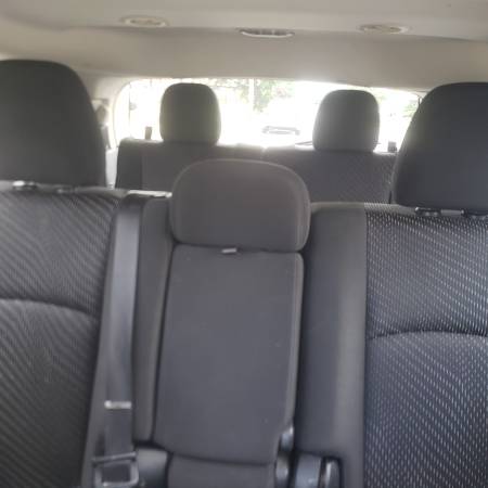 2011 DODGE JOURNEY SXT AWD - $3,500 (Calumet city)63494230081537124