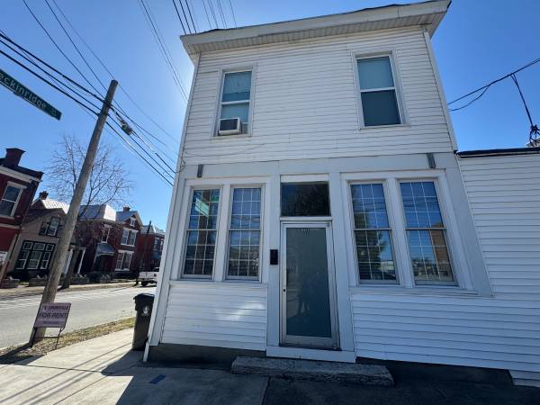 $1,300 / 1500ft2 - Flexible Residential or Commercial Space in Original Highlands (Original Highlands)64008827094145120