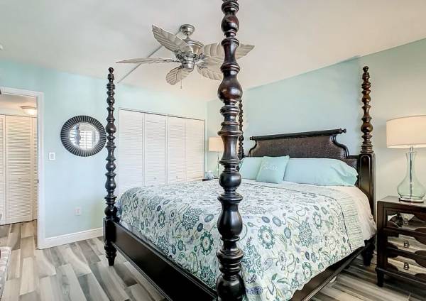 $85 / 2br - 1240ft2 - Windward (Cocoa Beach)63823721987585122