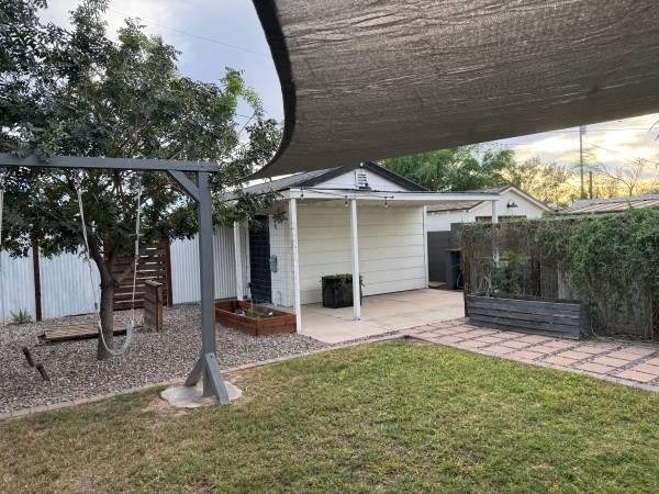 Cute Casita in Downtown Arts & Medical District 1