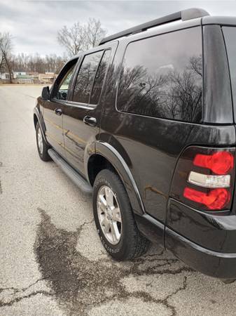 2010 ford explorer - $7,95063621807284993122