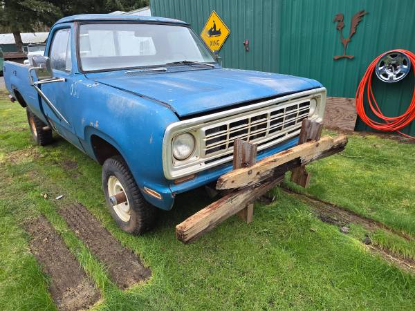 1974 dodge powerwagon 1