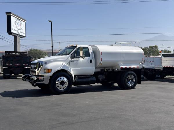 2016 Ford F650 Water Truck Low Miles Automatic 1
