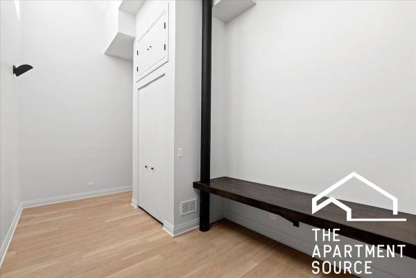 $3,162 / 2br - 1000ft2 - NEW IN WICKER PARK! Welcome to the Real! (Chicago)63960011120131123