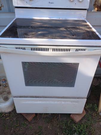 Electric stove /microwave 1