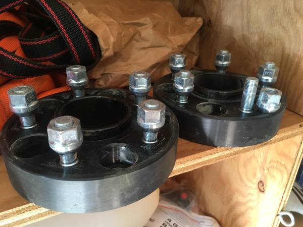 pair of wheel spacers 1.25 in thick 5-110mm pattern 1