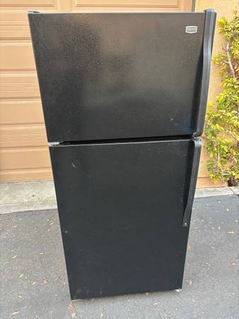 Maytag apartment size refrigerator $230 free delivery 1