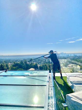 WINDOW CLEANING & PRESSURE WASHING SERVICES - OC 1