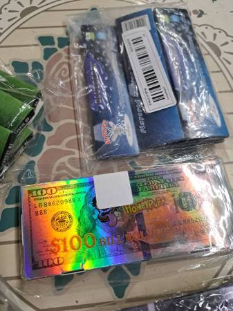 thousand rolling papers & Trey 1
