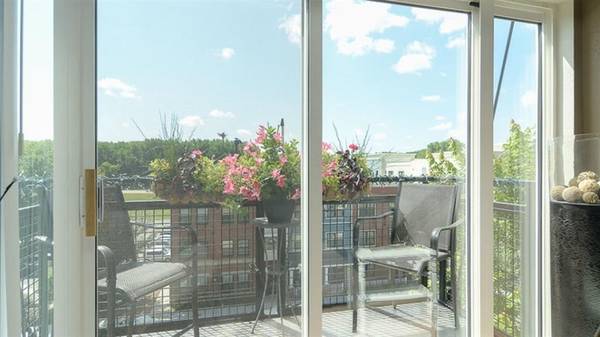 $1,575 / 2br - 1034ft2 - Stainless Steel Appliances, Controlled Access, Dog Park (110 E 1st St, Chaska, MN)63990230827138124