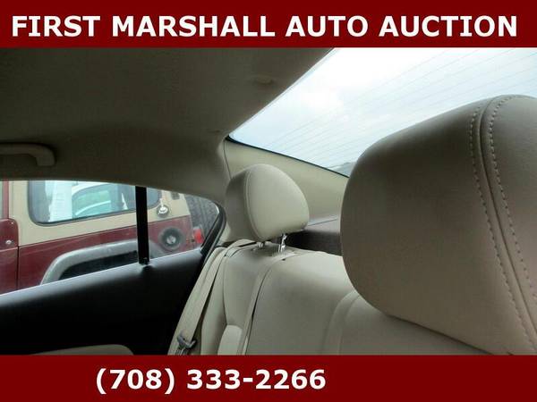 2015 Chevrolet Chevy Cruze 2LT (Automático) - Precios de Subasta - $3,500 (+ First Marshall Auto Auction)63619112168193123