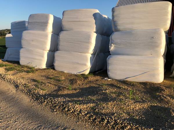 Wrapped hay 1