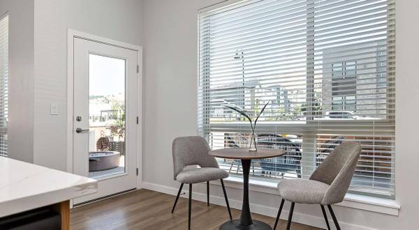 $2,403 / 2br - 1094ft2 - Fiberoptic Internet! Quartz Countertops! Modern, Spacious Living! (Harris Ranch)63794970406913121