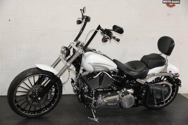 2017 HARLEY DAVIDSON BREAKOUT 1