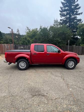 2016 Nissan Frontier SV 4x4, 4 Door, Red with Bed Cover - $15,500 (san leandro)63654701676931120