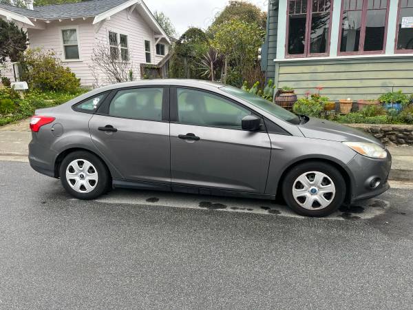 2012 Ford Focus (needs work) $2000 OBO 1