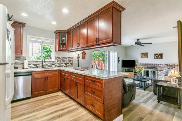 $949.000 / 4 hab - 1570 pies² - Morgan Hill presenta una casa abierta (gilroy)63348314344705124