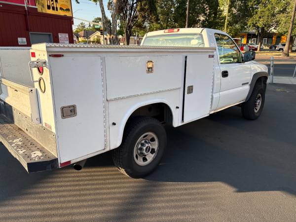 2007 GMC 3500 utility truck - $5,900 (san jose downtown)63470231327619122