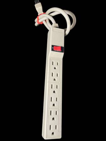 Transient Voltage Surge Suppressor Power Strip Model C0-001S - $8 (Baldwin)63471464804097120