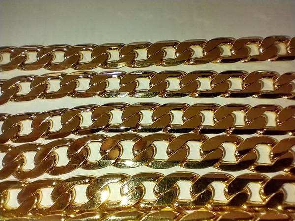 Fashion Gold LG Flat Curb Link Necklace 1