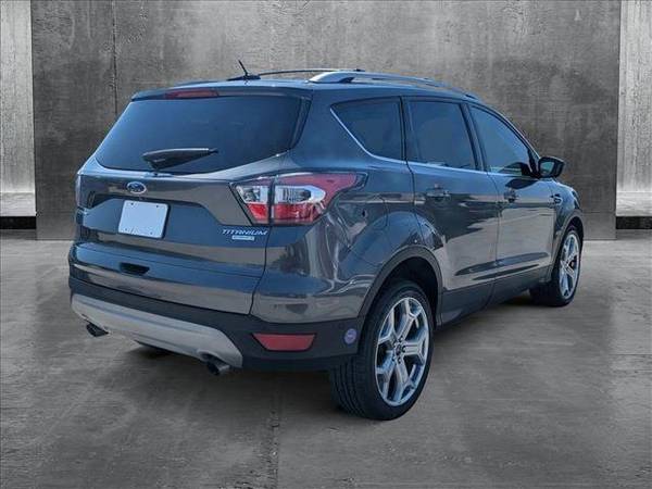 Escape SUV Titanium de Ford 2017 - $10,998 (Llame *(424) 358-4939* para Confirmar Disponibilidad al Instante)63623779772033124
