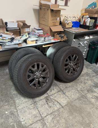 New tires & wheels  (245/70R17)) 1