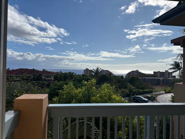 $3,150 / 2br - 960ft2 - Great Oceanview 2 bedroom 2 bath top floor condo $3150 per month (Lahaina)63939666469762120