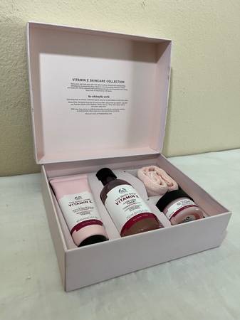 NEW THE BODY SHOP VITAMIN E SKINCARE COLLECTION 💕 1