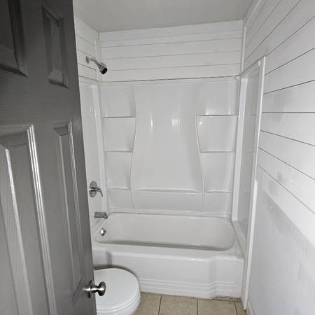 $950.00 / 2br - 800ft2 - Charming 2 Bed, 1 Bath Unit in Anniston - $950/month63812881548033122