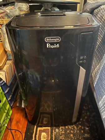 Delonghi 14k BTU Air Conditoner 1