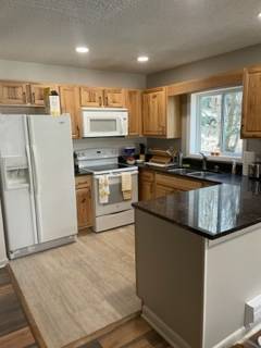 $1,995 / 2br - 1100ft2 - Utilities included! Wheelchair accessible, beautiful home, quiet (Maggie Valley)64029372724993122