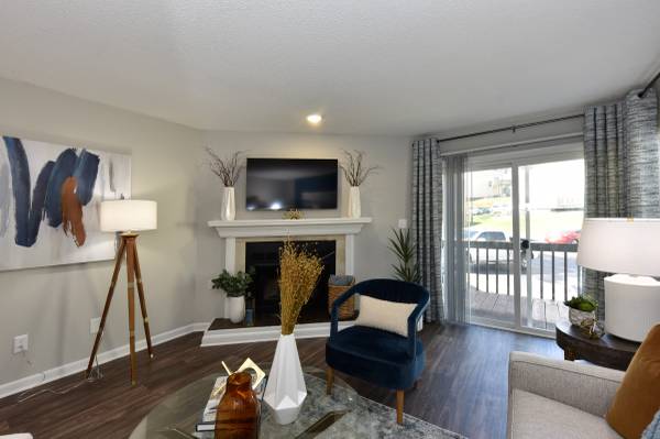 $1,539 / 2br - 946ft2 - Move In Special (Johnson City)63816553363457121