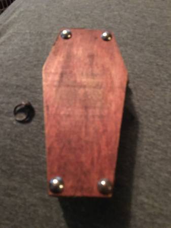 Poison ring in a coffin shaped wood box 1
