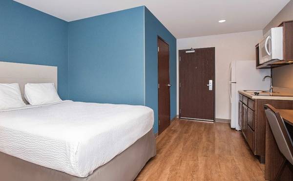 $1,652 / 1br - New Guest? Enjoy Huge Savings with Our 1st Month Special! (1160 N Gary Ave, Carol Stream, IL)63898473339522123