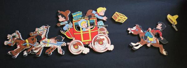 1958 Dolly Toy Co 4 Piece Stagecoach Cowboy Horse Scene Wall Hanging Pin Ups 1