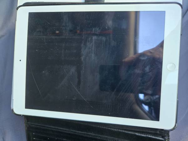 Free IPad 1
