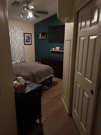 Beautiful Room for rent 1