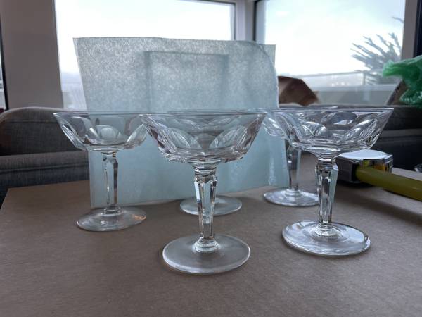 Crystal glasses 1