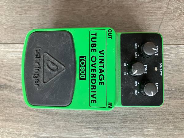Behringer vintage tube overdrive pedal 1
