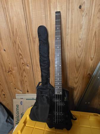 Cort bass 1